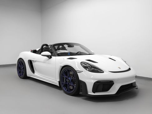 Certified 2025 Porsche 718 Boxster Spyder RS w/ Light Design Package RWD image 13