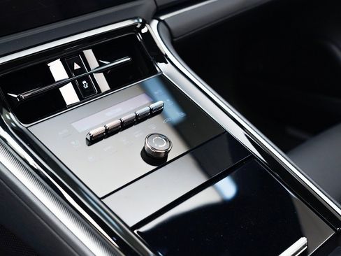 New 2026 Porsche Panamera image 29