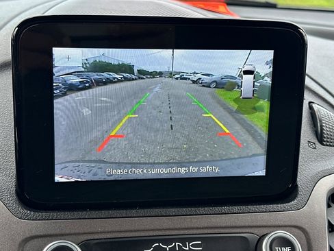 Used 2023 Ford Transit Connect XL image 16