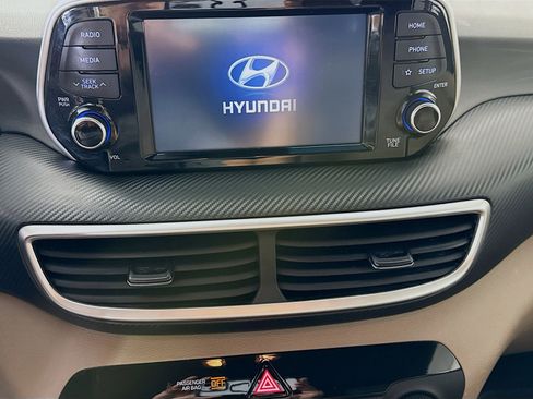 Used 2021 Hyundai Tucson SE image 18