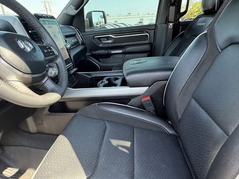 Used 2024 RAM 1500 Laramie image 13