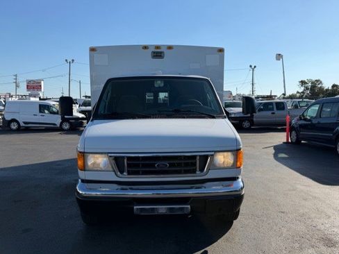 Used 2003 Ford E-450 and Econoline 450 image 3