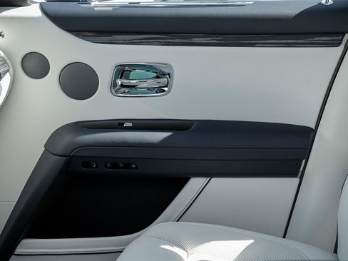 New 2025 Rolls-Royce Ghost image 23