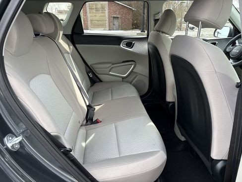Used 2023 Kia Soul LX image 26