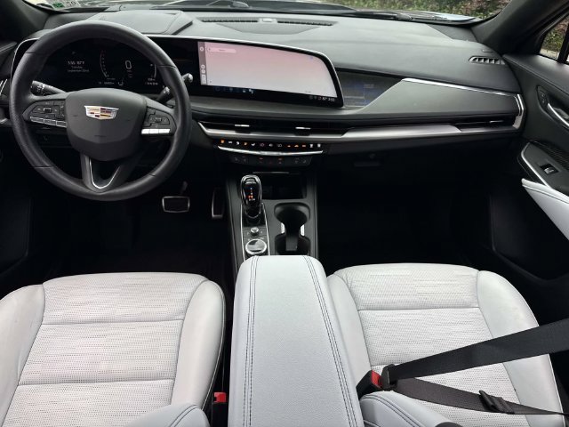 Used 2024 Cadillac XT4 Sport FWD image 15