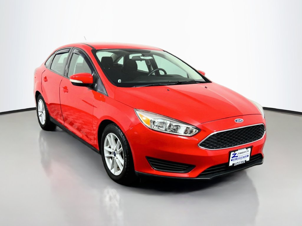 Used 2017 Ford Focus SE w/ Cold Weather Package FWD image 1