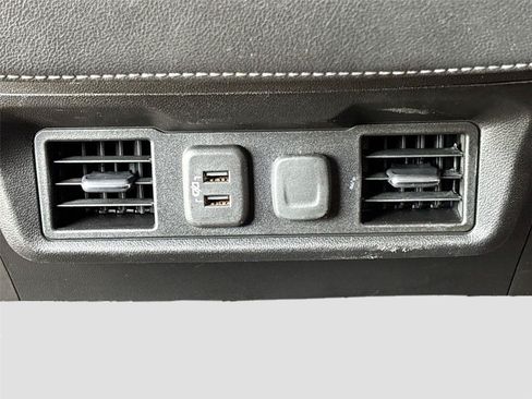 Used 2019 Chevrolet Silverado 1500 LT Trail Boss w/ Convenience Package AWD/4WD image 24