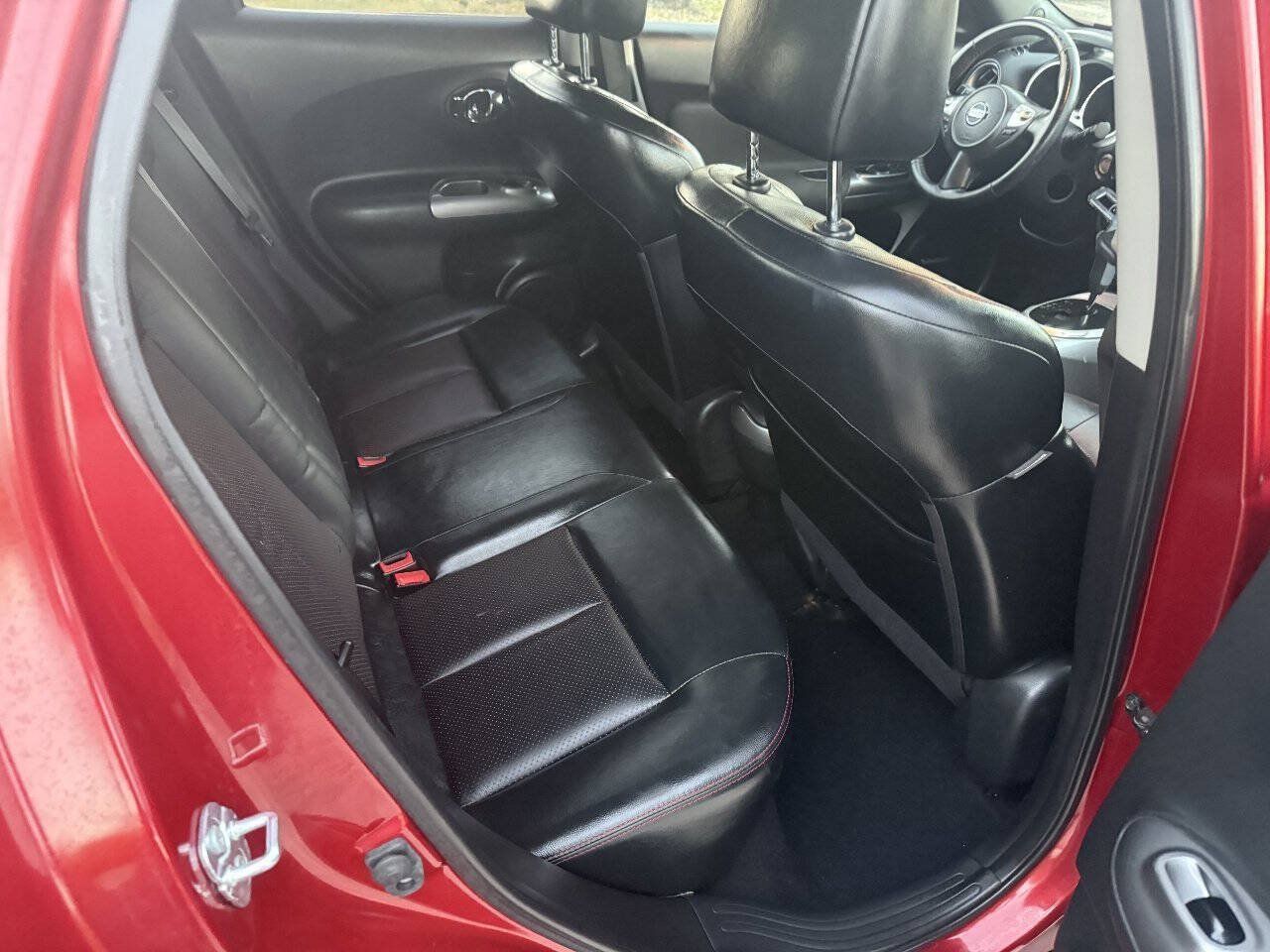 Used 2016 Nissan Juke SL FWD image 12