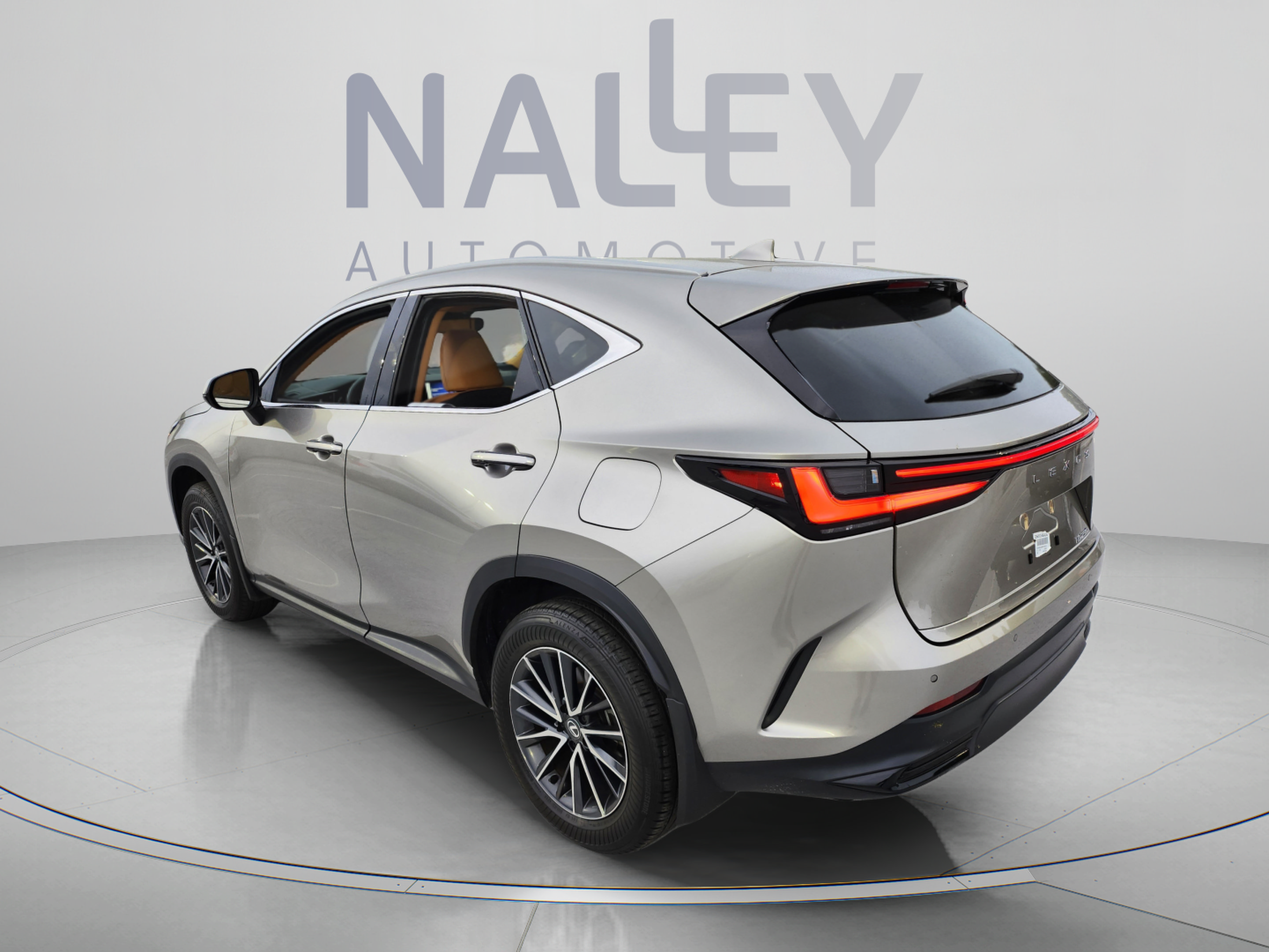 Certified 2025 Lexus NX 250 FWD w/ Accessory Package (2T) image 3