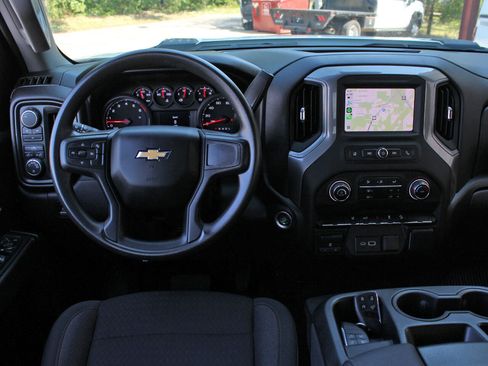 Used 2024 Chevrolet Silverado 2500 Custom w/ Custom Convenience Package image 23