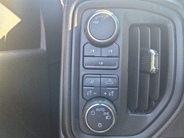 Used 2025 Chevrolet Silverado 2500 Custom w/ Custom Value Package AWD/4WD image 25
