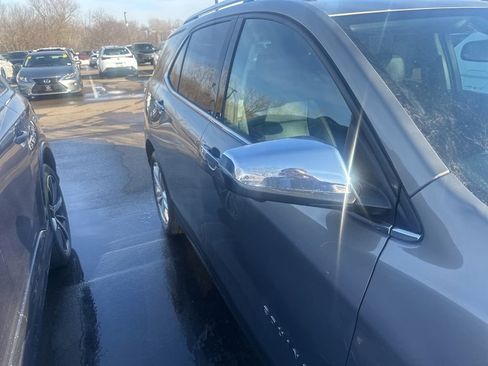 Used 2019 Chevrolet Equinox Premier image 11
