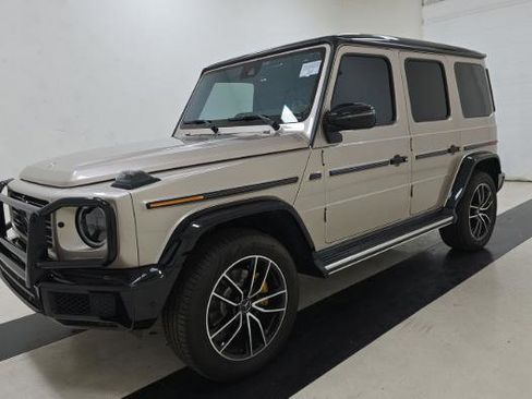 Used 2021 Mercedes-Benz G 550 w/ Exclusive Interior Package image 2