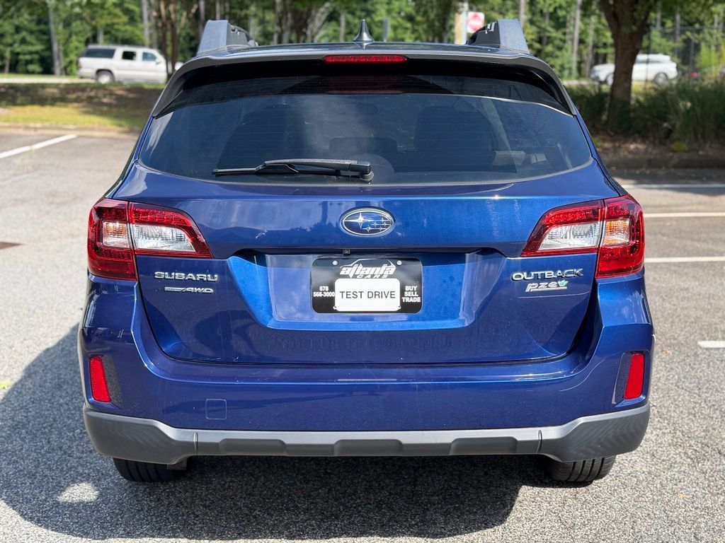 Used 2017 Subaru Outback 2.5i Premium AWD/4WD image 4