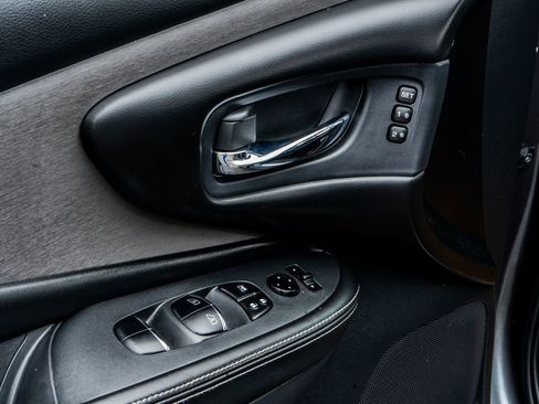 Used 2020 Nissan Murano SL image 23