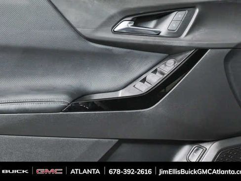 Used 2025 Chevrolet Equinox LT w/ Convenience Package II FWD image 6