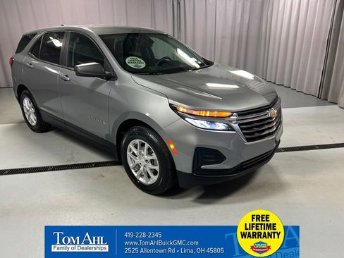 Used 2024 Chevrolet Equinox LS w/ LS Convenience Package FWD image 1