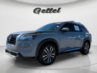 Certified 2022 Nissan Pathfinder Platinum w/ Cargo Package