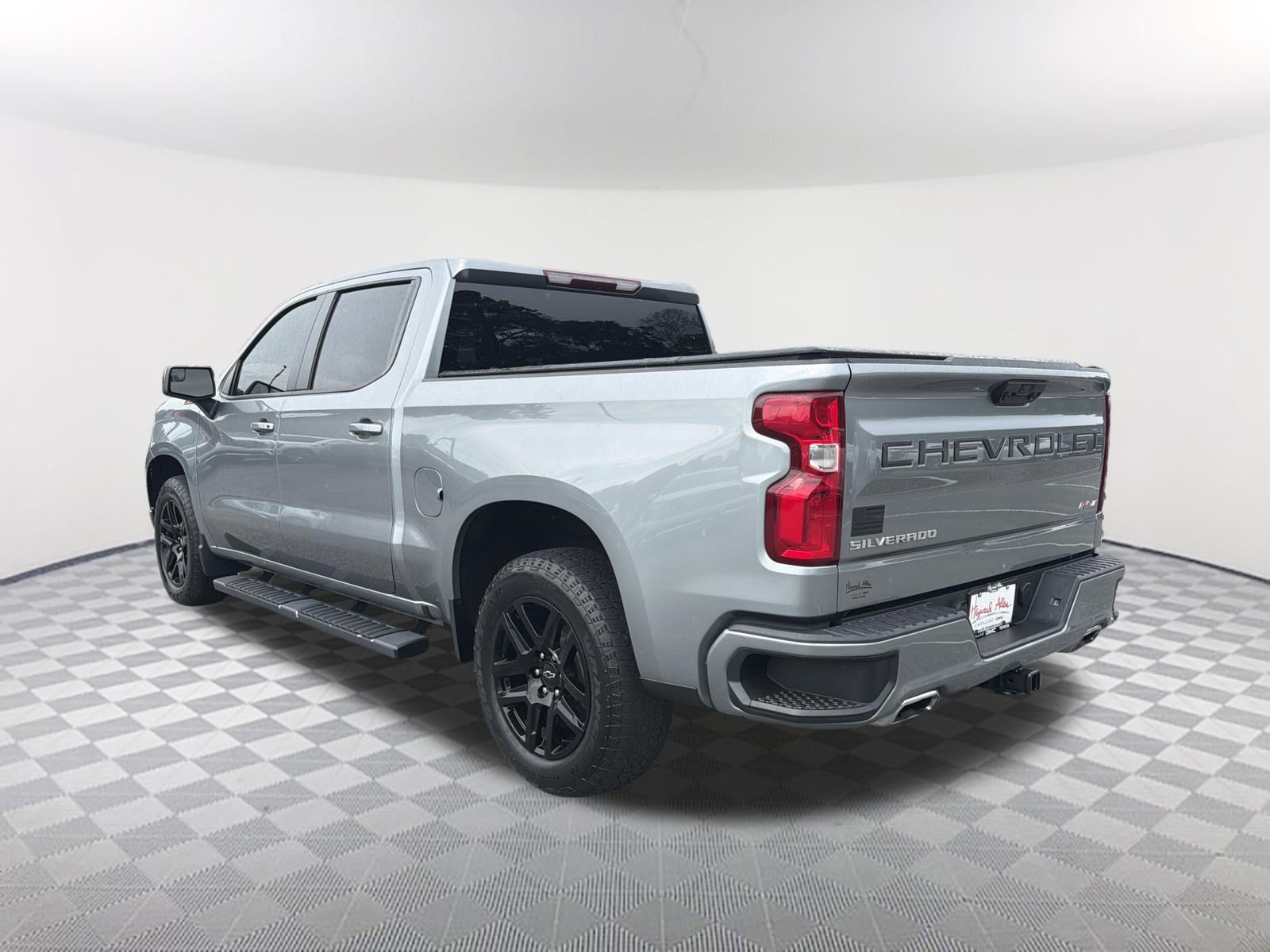 Used 2023 Chevrolet Silverado 1500 RST AWD/4WD image 8