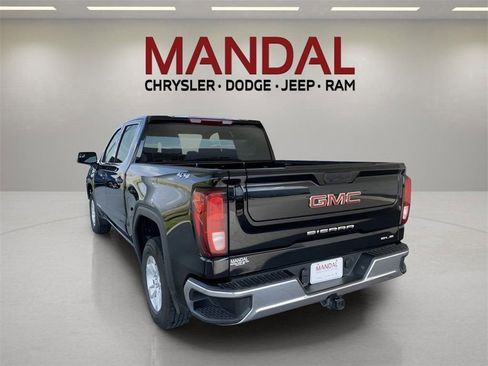Used 2024 GMC Sierra 1500 SLE image 9