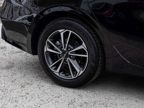 Used 2023 Kia Forte LXS image 10