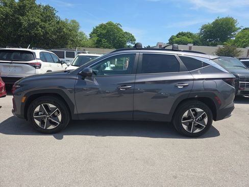 Certified 2025 Hyundai Tucson SEL AWD/4WD image 9