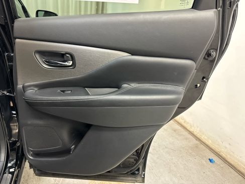 Certified 2024 Nissan Murano SV w/ SV Midnight Edition Package image 29
