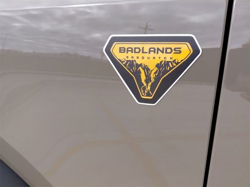 New 2025 Ford Bronco Badlands w/ Sasquatch Package image 27