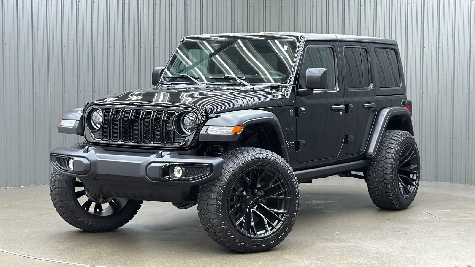 Used 2025 Jeep Wrangler Unlimited Sport AWD/4WD image 1