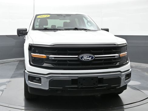 Used 2024 Ford F150 XLT AWD/4WD image 2