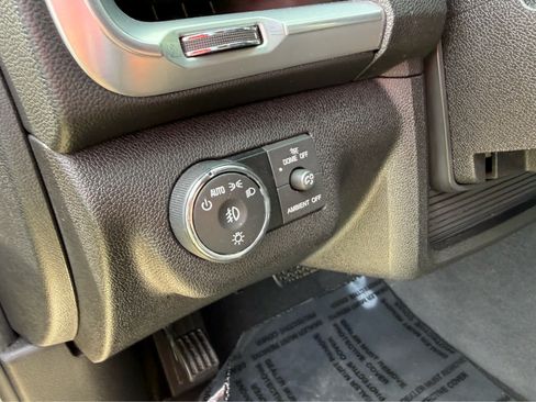 Used 2017 GMC Acadia Limited SLT FWD image 15