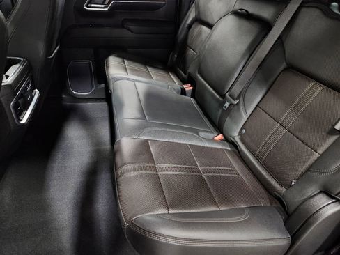 Used 2023 Chevrolet Silverado 1500 High Country w/ High Country Premium Package AWD/4WD image 51