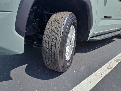 Used 2026 Toyota Tundra SR5 AWD/4WD image 32