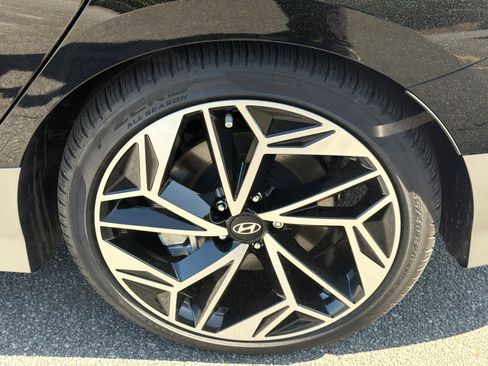 Used 2024 Hyundai Ioniq 6 SEL RWD image 20