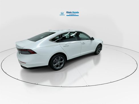 New 2025 Honda Accord EX-L image 2