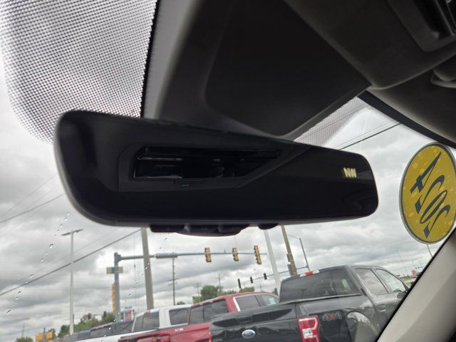 Used 2024 Volkswagen Atlas SE AWD/4WD image 15