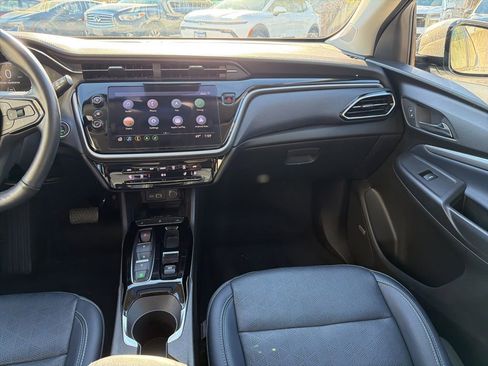 Used 2022 Chevrolet Bolt EUV Premier w/ Sun & Sound Package FWD image 23