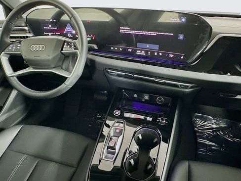 Used 2025 Audi A5 2.0T Premium Plus w/ Premium Plus AWD/4WD image 6