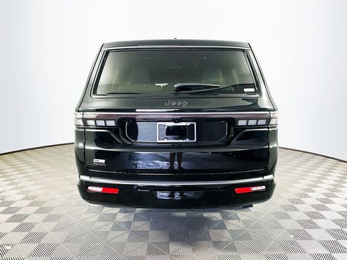 New 2026 Jeep Grand Wagoneer Limited AWD/4WD image 8