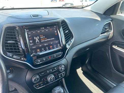 Used 2021 Jeep Cherokee Limited w/ Elite Package AWD/4WD image 16