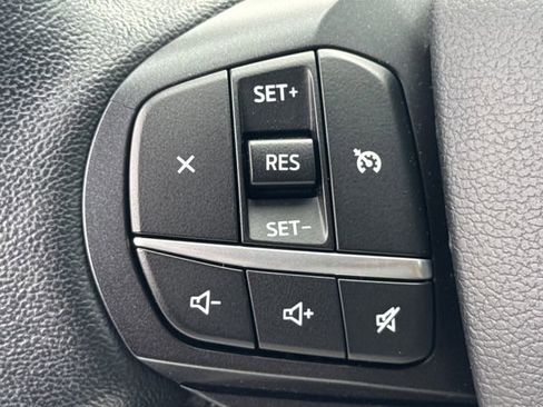 Certified 2020 Ford Explorer XLT RWD image 24