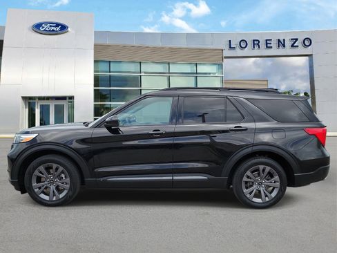 Used 2023 Ford Explorer XLT w/ Equipment Group 202A RWD image 8