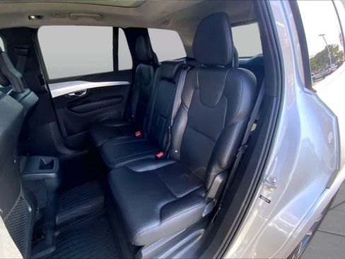 Used 2018 Volvo XC90 T5 Momentum w/ Convenience Package AWD/4WD image 21