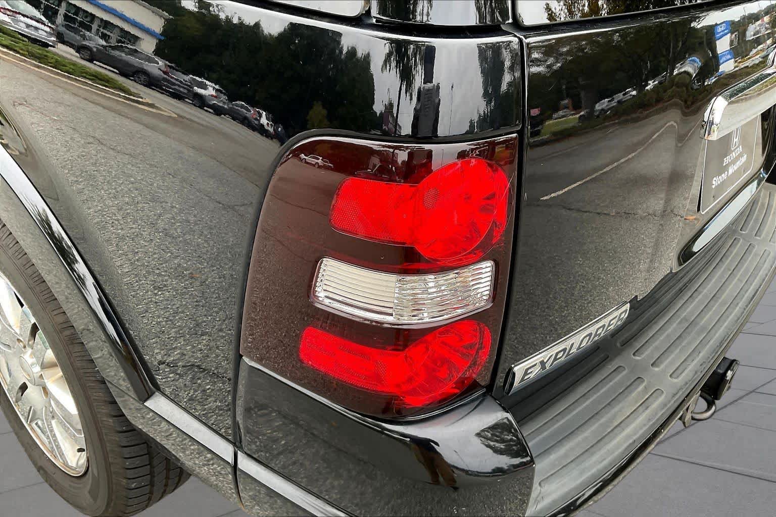 Used 2009 Ford Explorer Limited RWD image 26