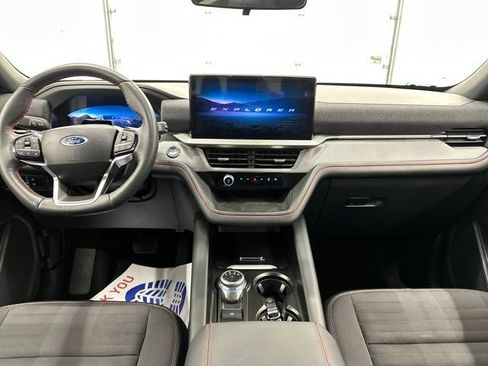 Certified 2025 Ford Explorer ST-Line image 15