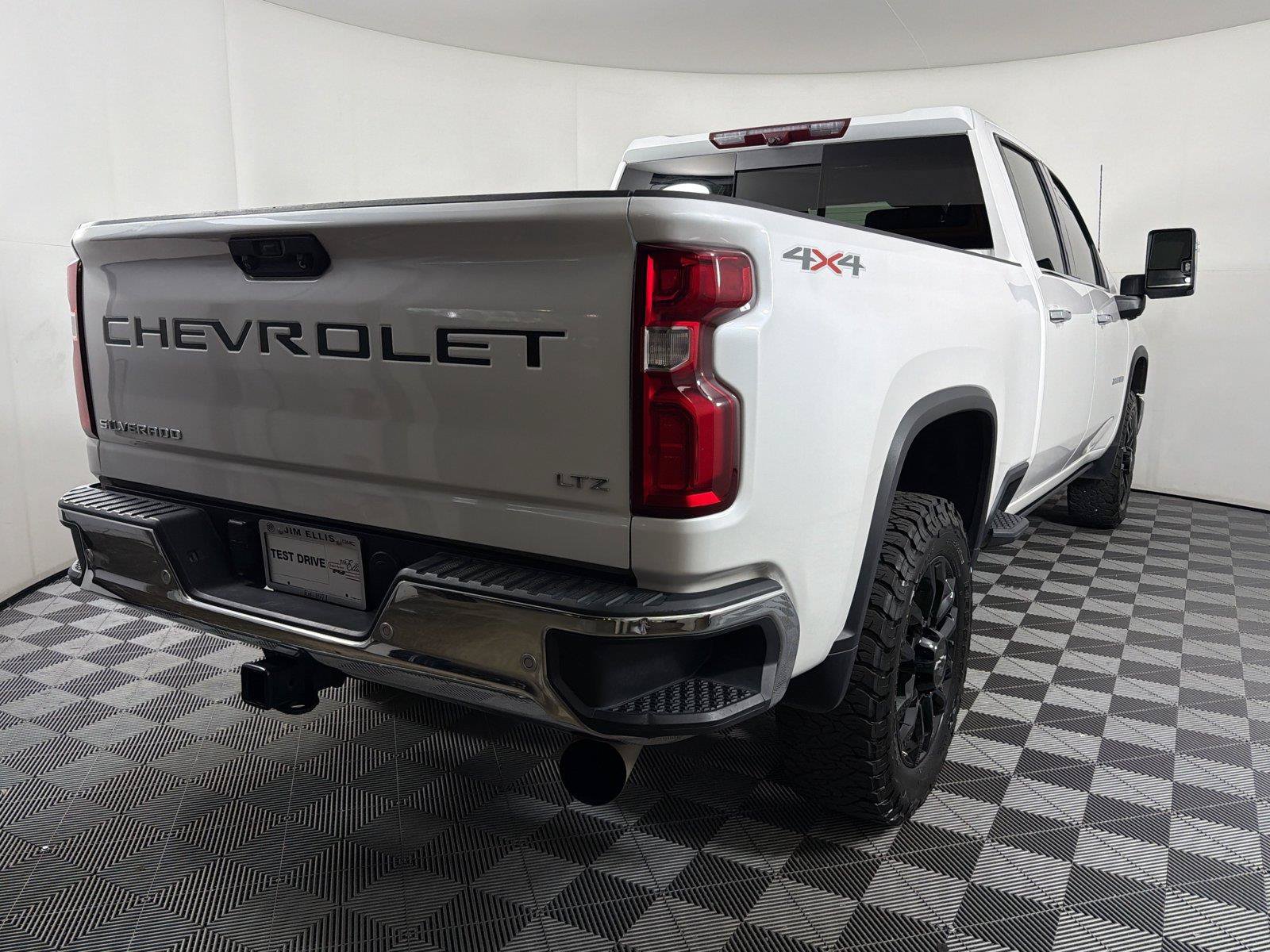 Certified 2024 Chevrolet Silverado 2500 LTZ w/ LTZ Convenience Package AWD/4WD image 6
