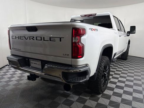 Used 2024 Chevrolet Silverado 2500 LTZ w/ LTZ Convenience Package AWD/4WD image 6