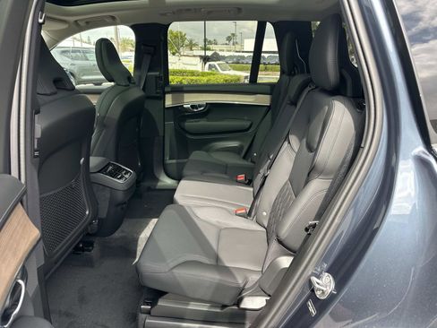 New 2026 Volvo XC90 B5 Core image 17