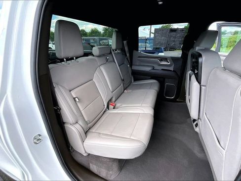 Used 2025 GMC Sierra 1500 SLT AWD/4WD image 28