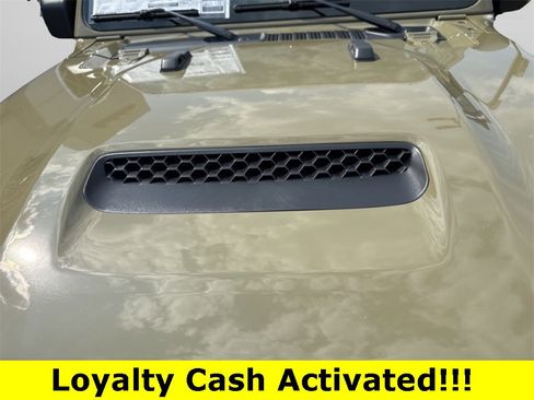 New 2025 Jeep Gladiator Sport image 41